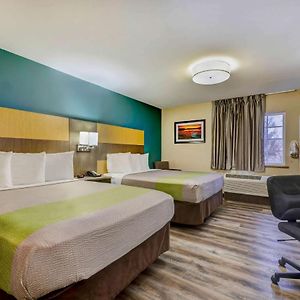 Deluxe Queen Room Two Queen Beds Non-Smoking